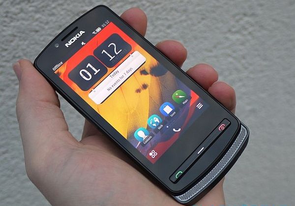 Nokia 700 1GHz Symbian Belle